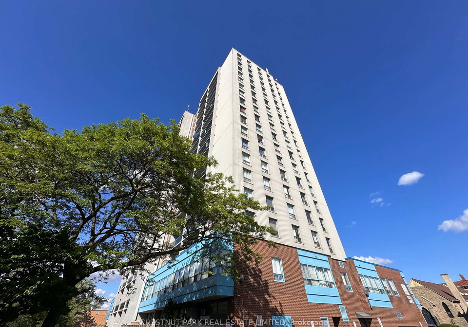150-lakeshore-road-w-mississauga-ontario-w13481784