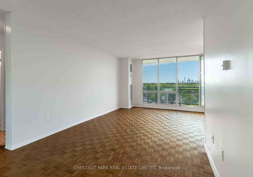 150-lakeshore-road-w-mississauga-ontario-w13481784