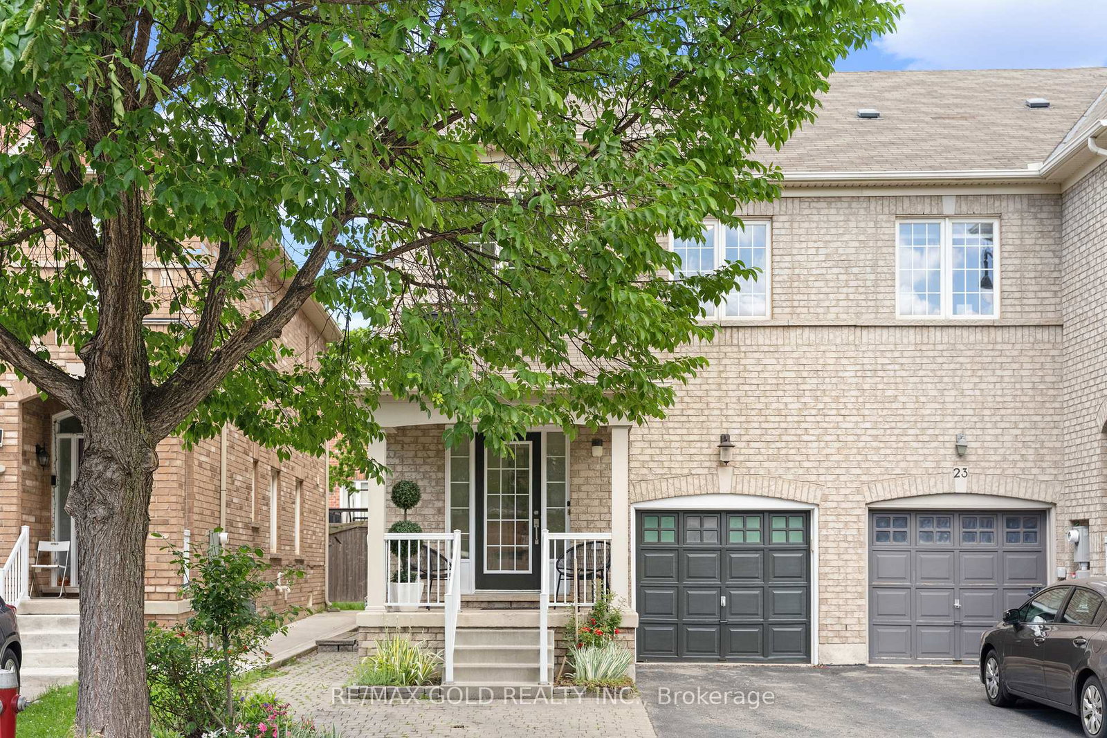25-frenchpark-circle-brampton-ontario-w13481846