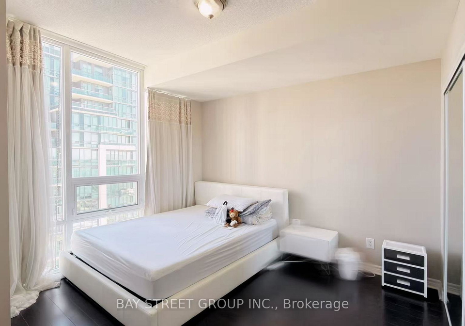 3525-kariya-drive-mississauga-ontario-w13482026
