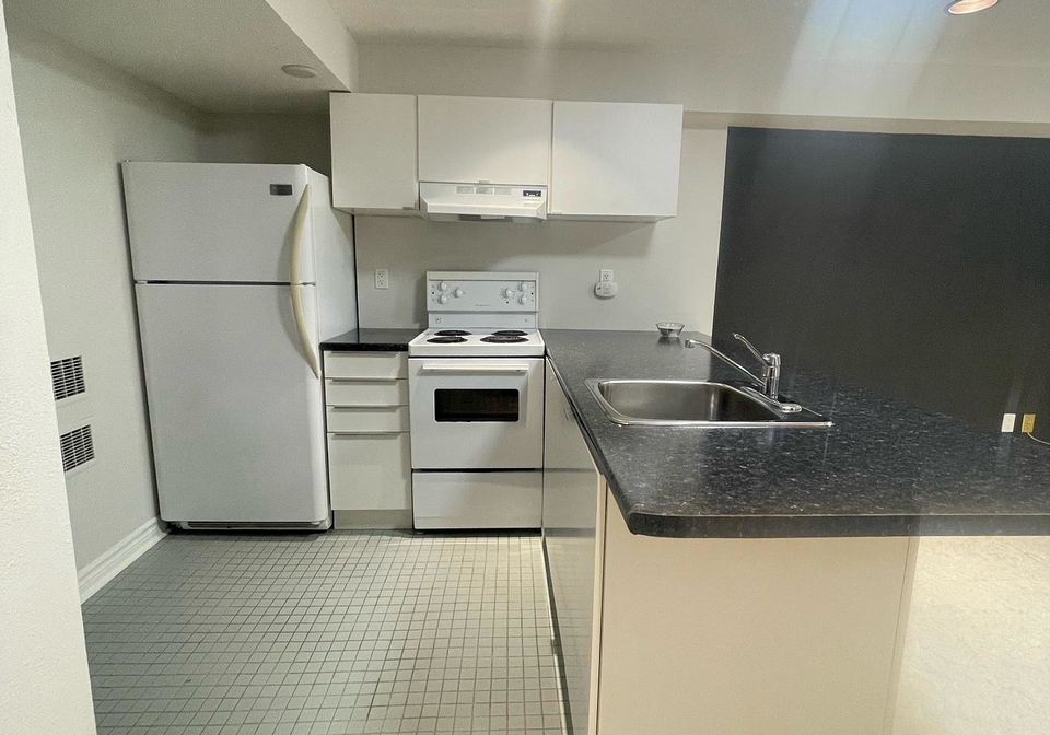 115-poynter-drive-etobicoke-ontario-w13482196