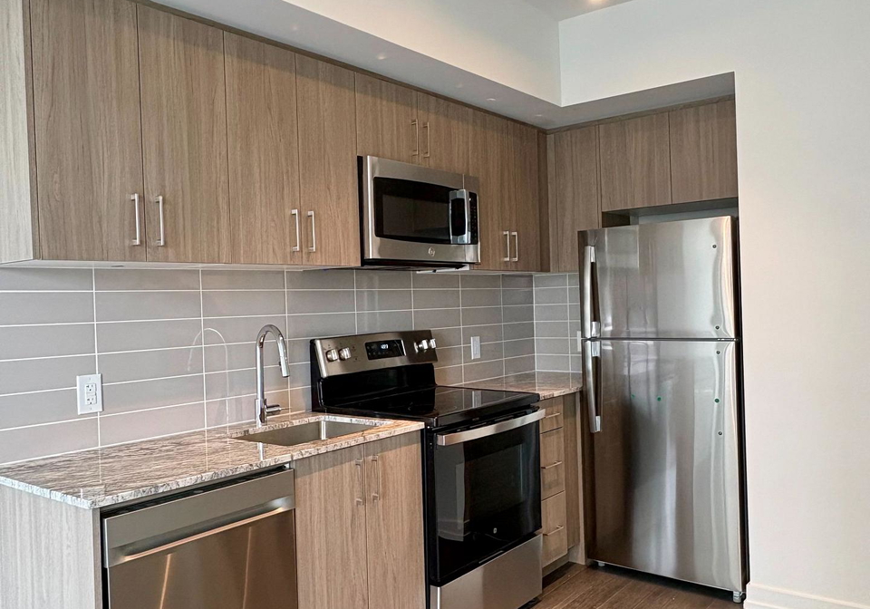 4010-eglinton-avenue-w-etobicoke-ontario-w13482362