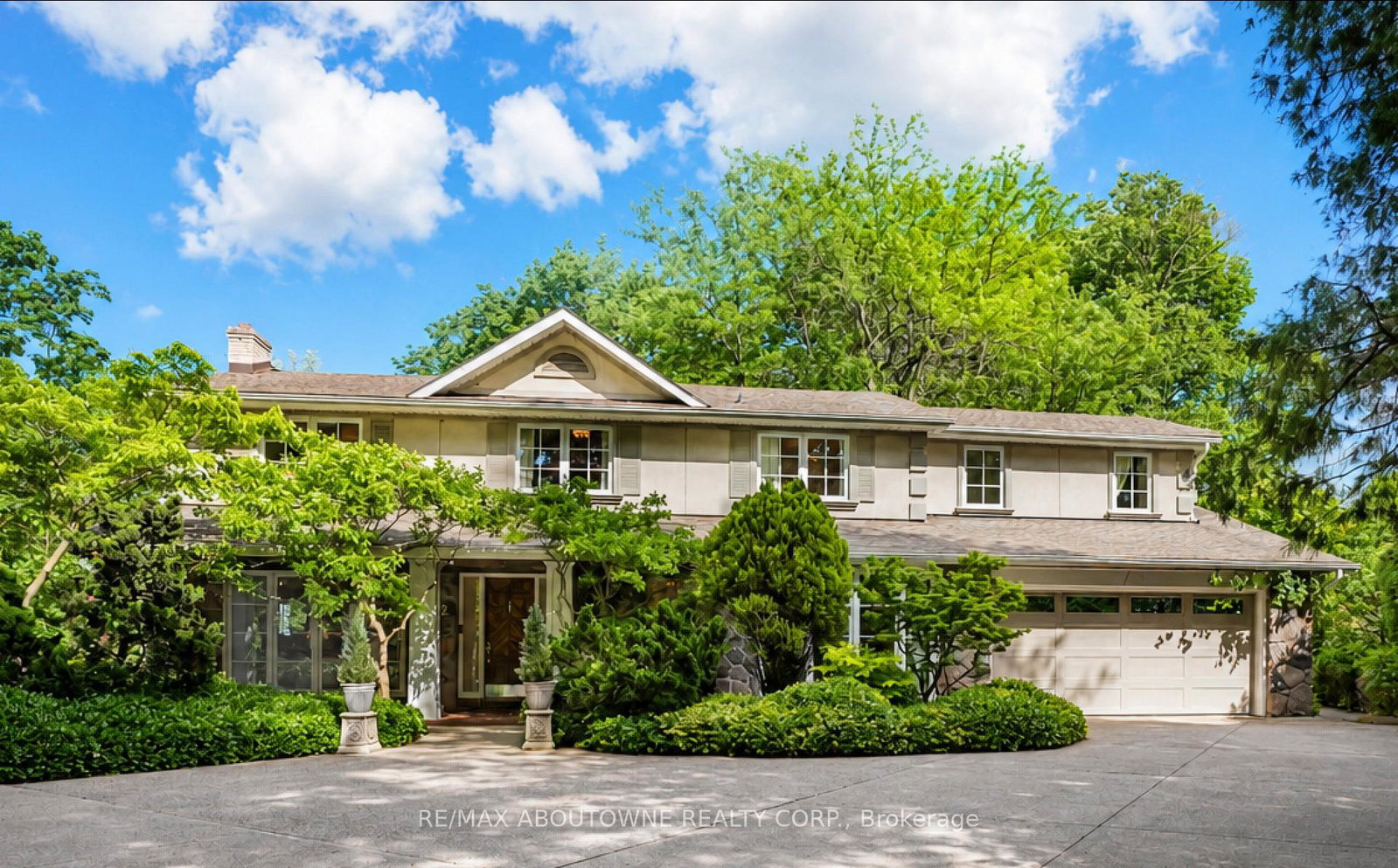 5052-lakeshore-road-burlington-ontario-w13482650