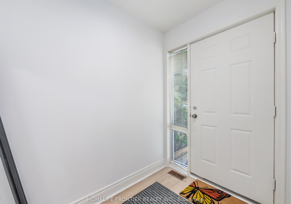 1gibson-avenue-etobicoke-ontario-w13482824