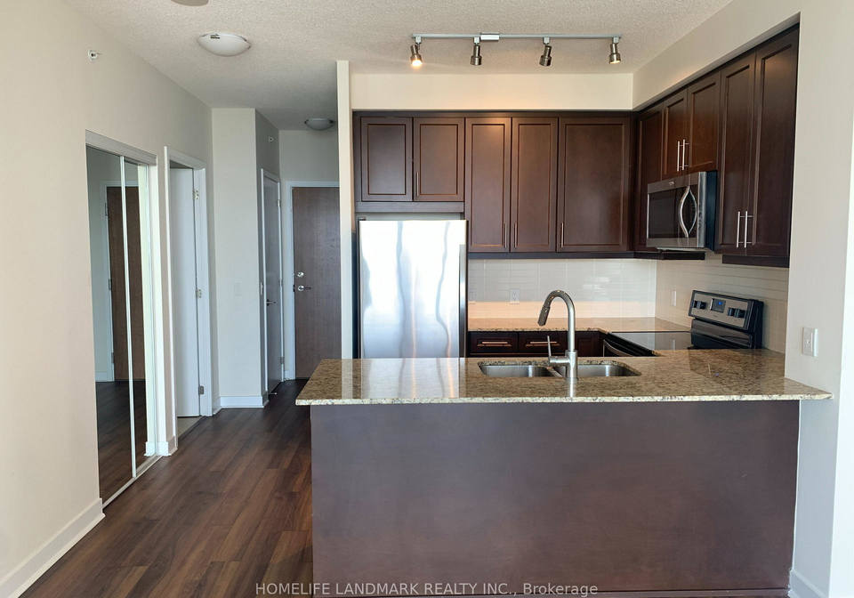 3975-grand-park-drive-mississauga-ontario-w13482882