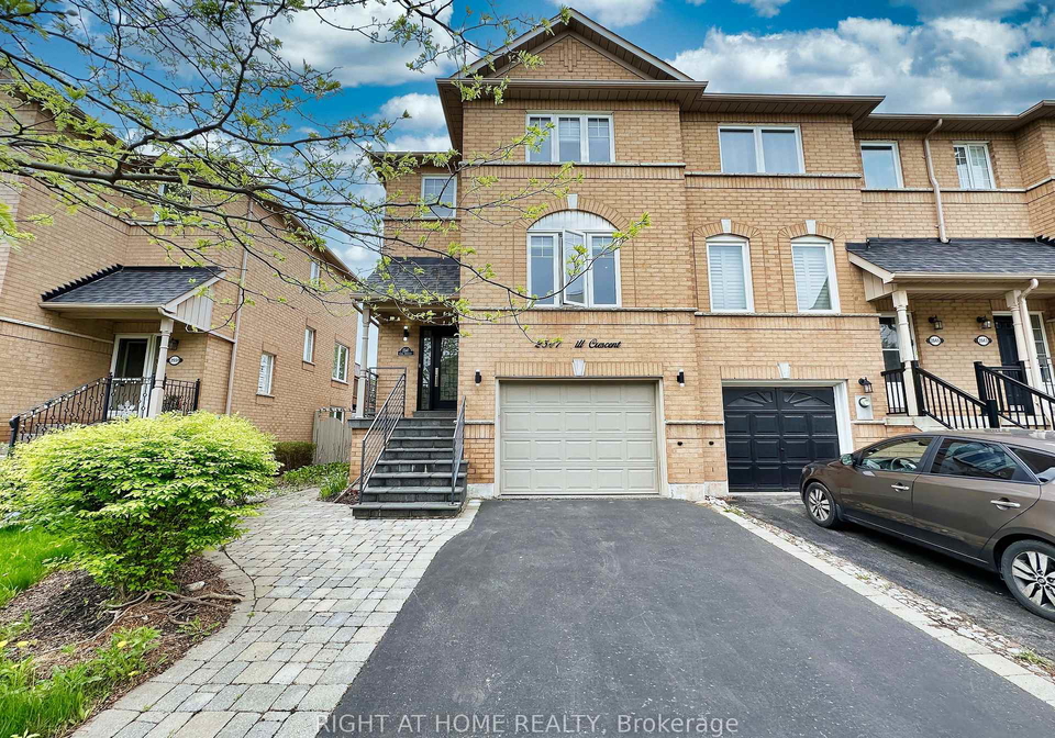 2547-gill-crescent-oakville-ontario-w13482964