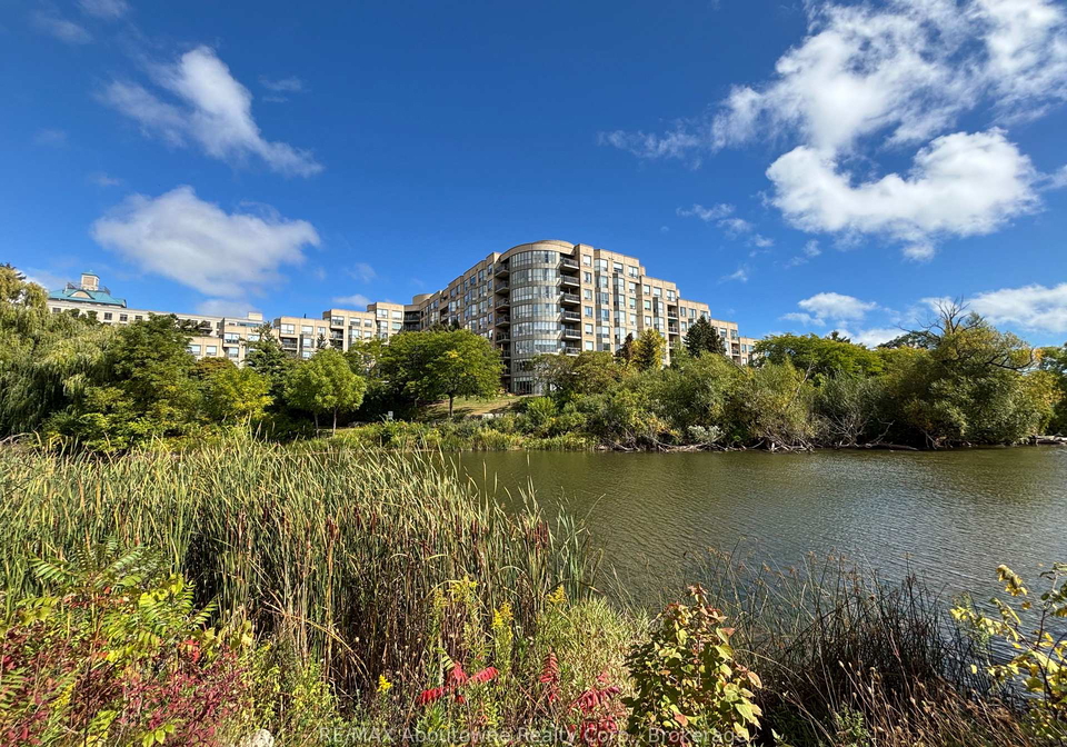 2511-lakeshore-road-w-oakville-ontario-w13482972