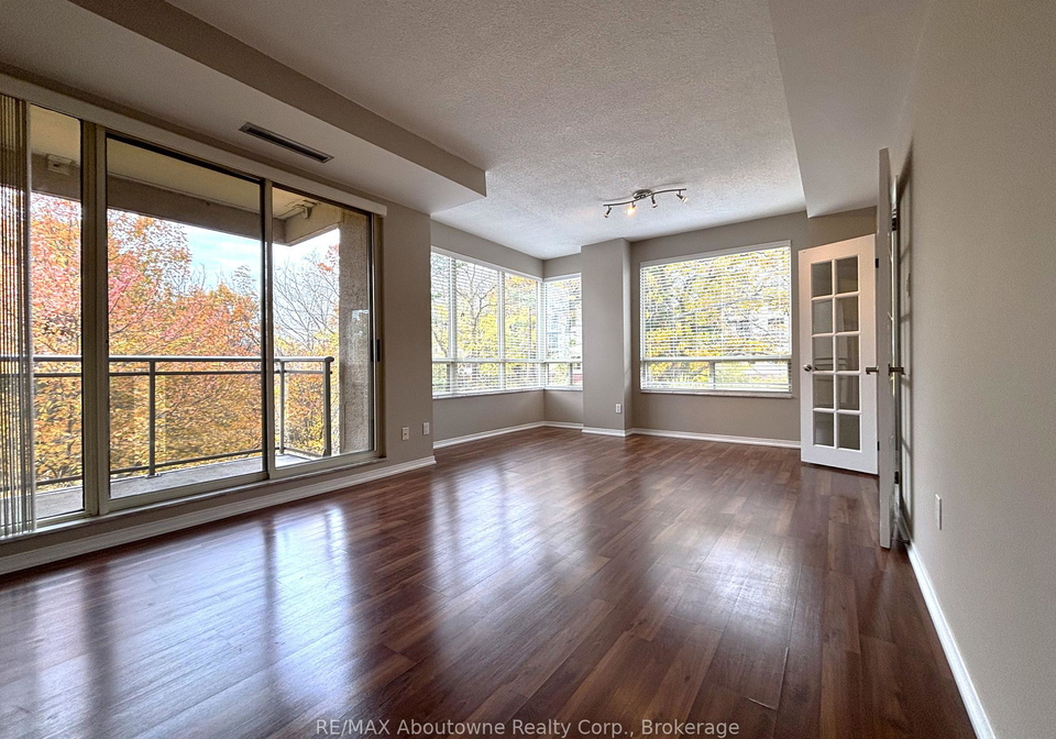2511-lakeshore-road-w-oakville-ontario-w13482972