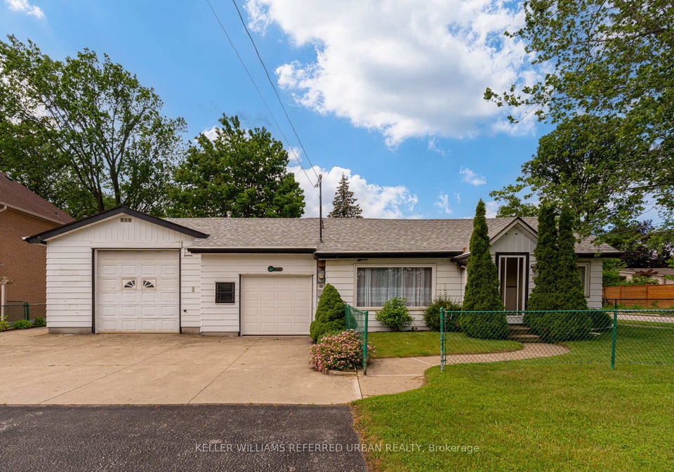 1300-meredith-avenue-mississauga-ontario-w13483078