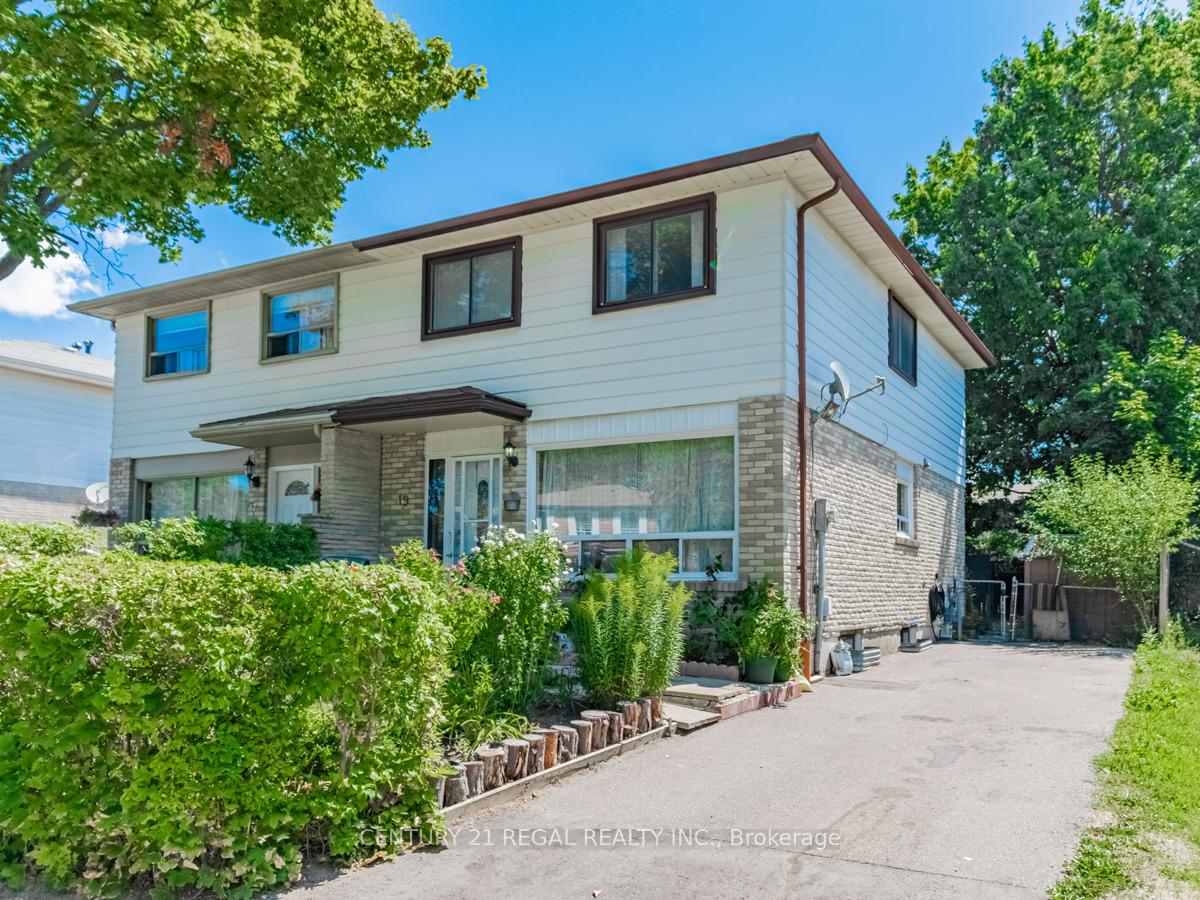 19-carberry-crescent-brampton-ontario-w13483102