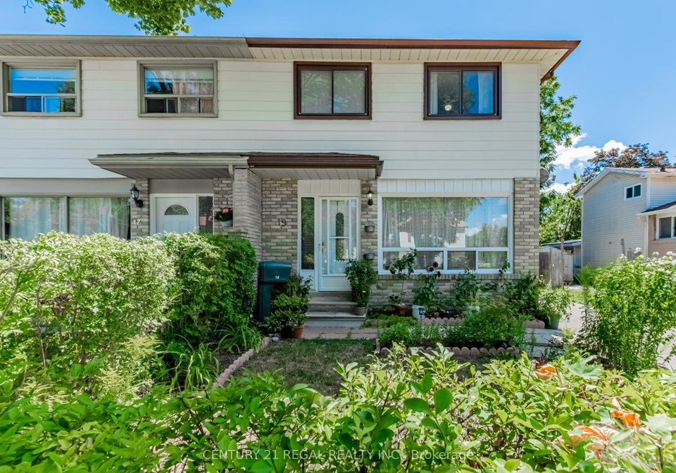 19-carberry-crescent-brampton-ontario-w13483102