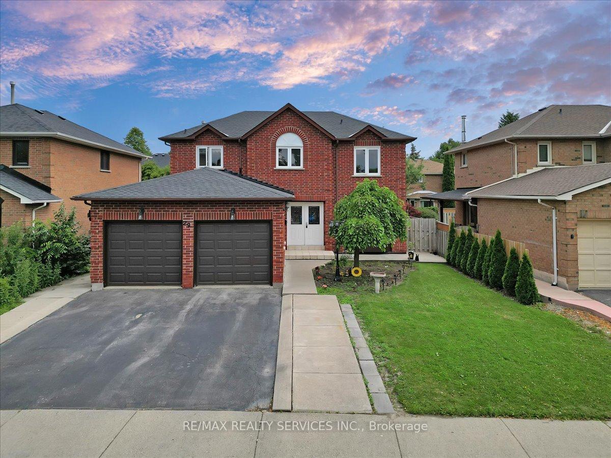 29-brydon-crescent-brampton-ontario-w13483126