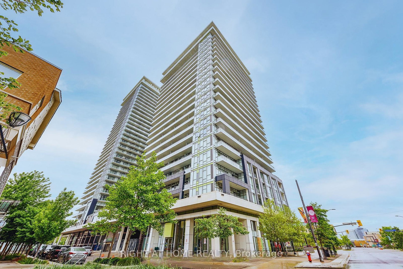 365-prince-of-wales-drive-mississauga-ontario-w13483356