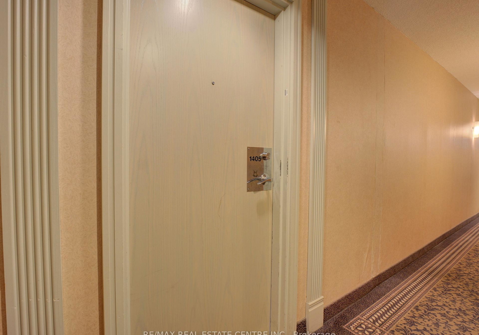 325-s-webb-drive-n-mississauga-ontario-w13483390