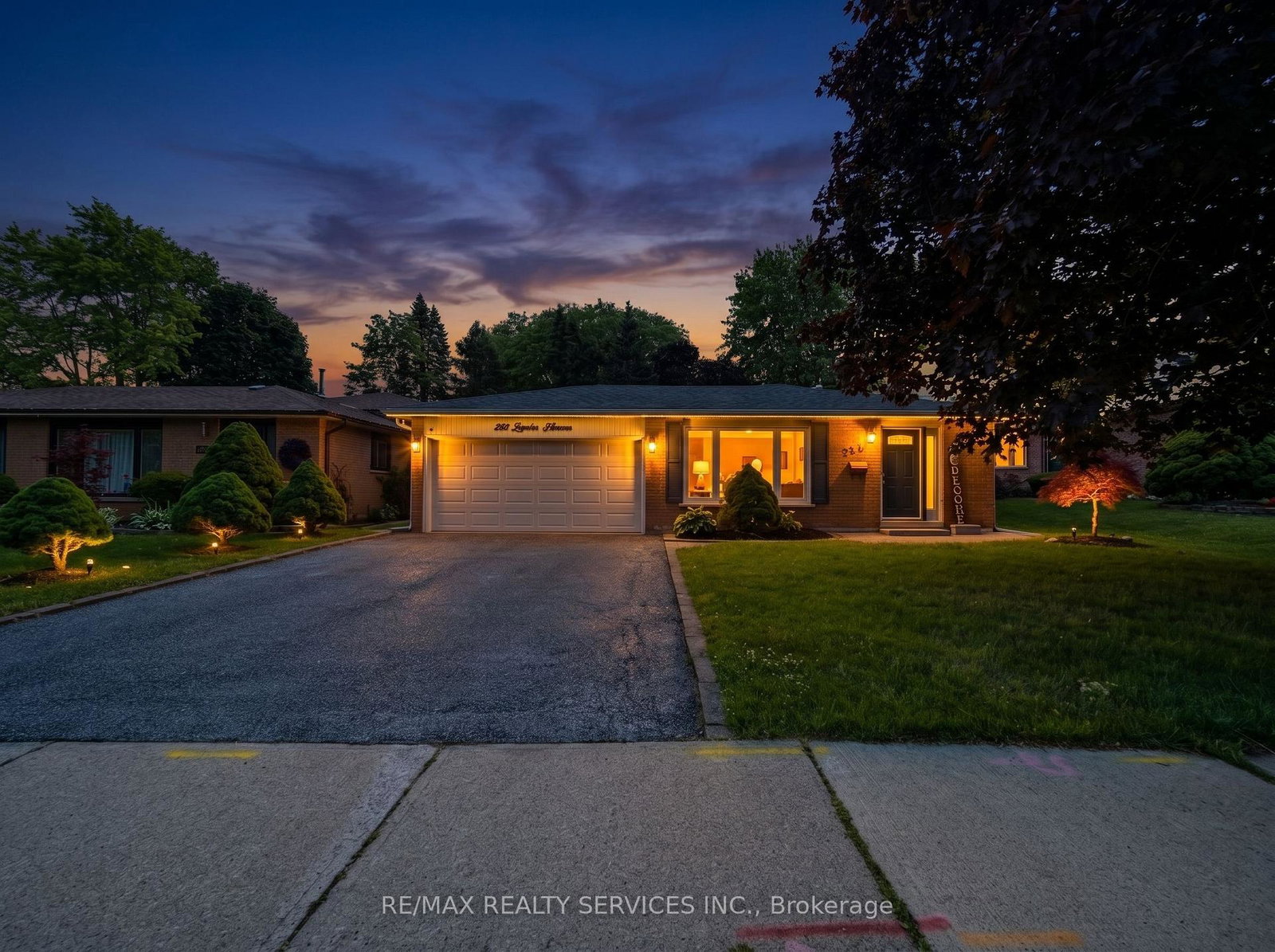 238-laurier-avenue-milton-ontario-w13483416