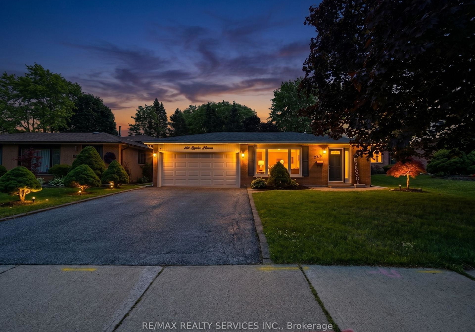 238-laurier-avenue-milton-ontario-w13483416