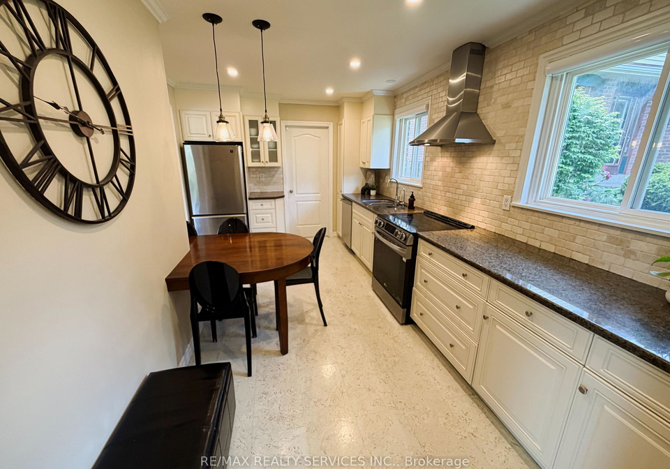 238-laurier-avenue-milton-ontario-w13483416