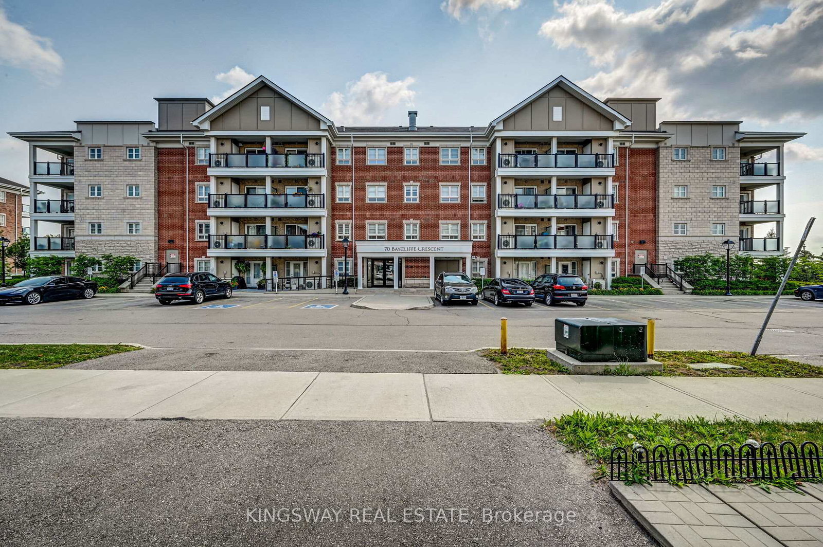 70-bayclciffe-crescent-brampton-ontario-w13483472