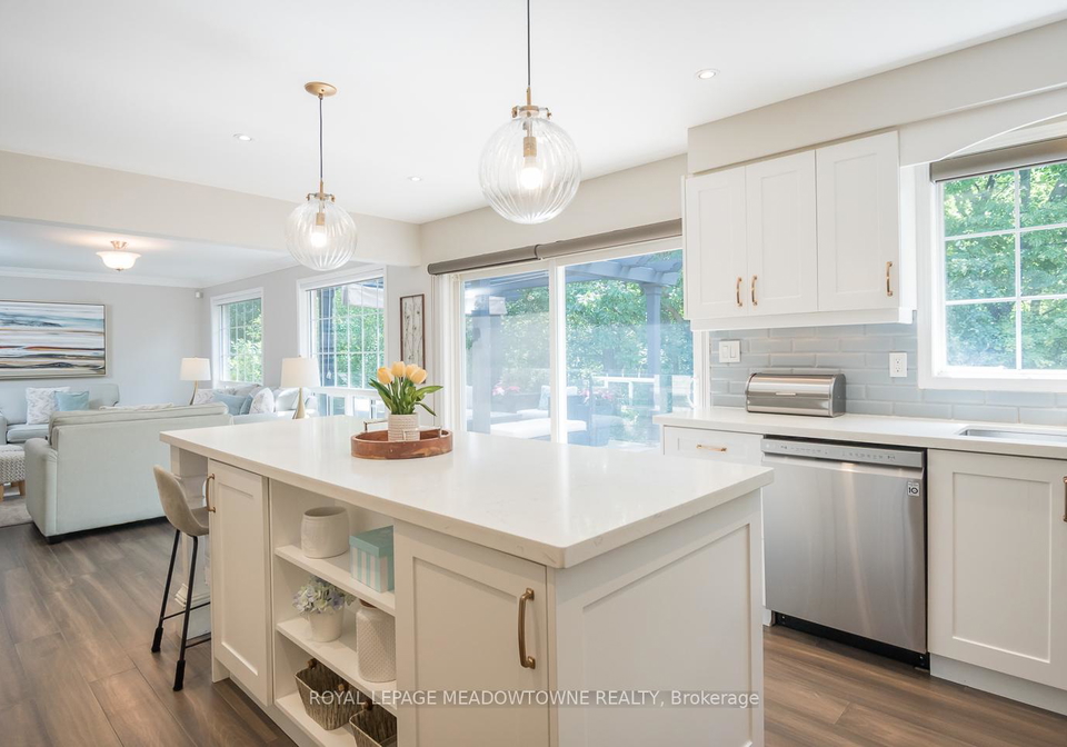 700-marley-crescent-milton-ontario-w13483476