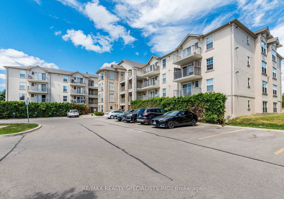 1480-bishops-gate-oakville-ontario-w13483522
