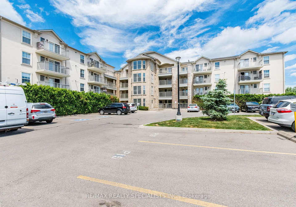1480-bishops-gate-oakville-ontario-w13483522