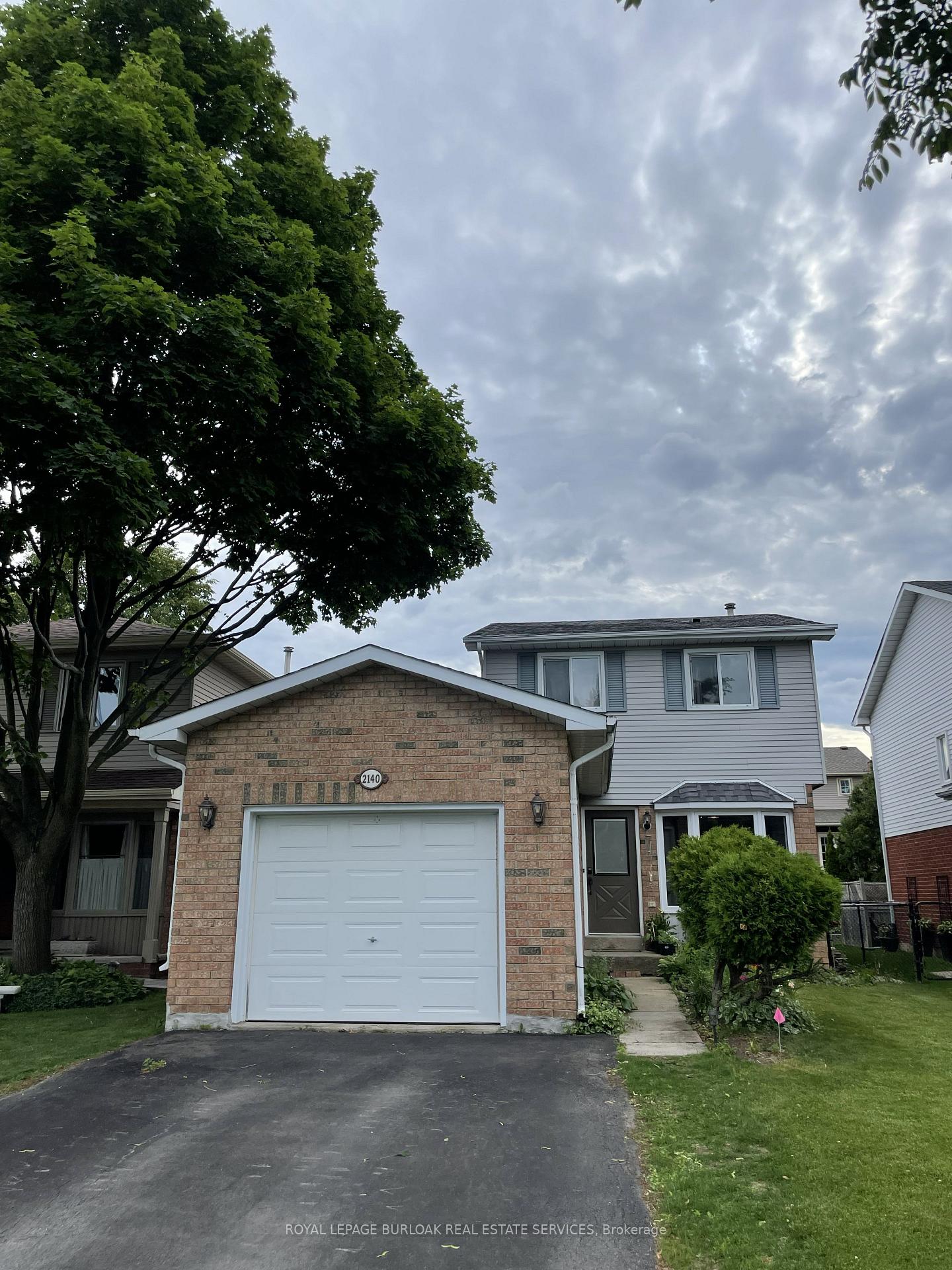 2140-clipper-crescent-burlington-ontario-w13483594