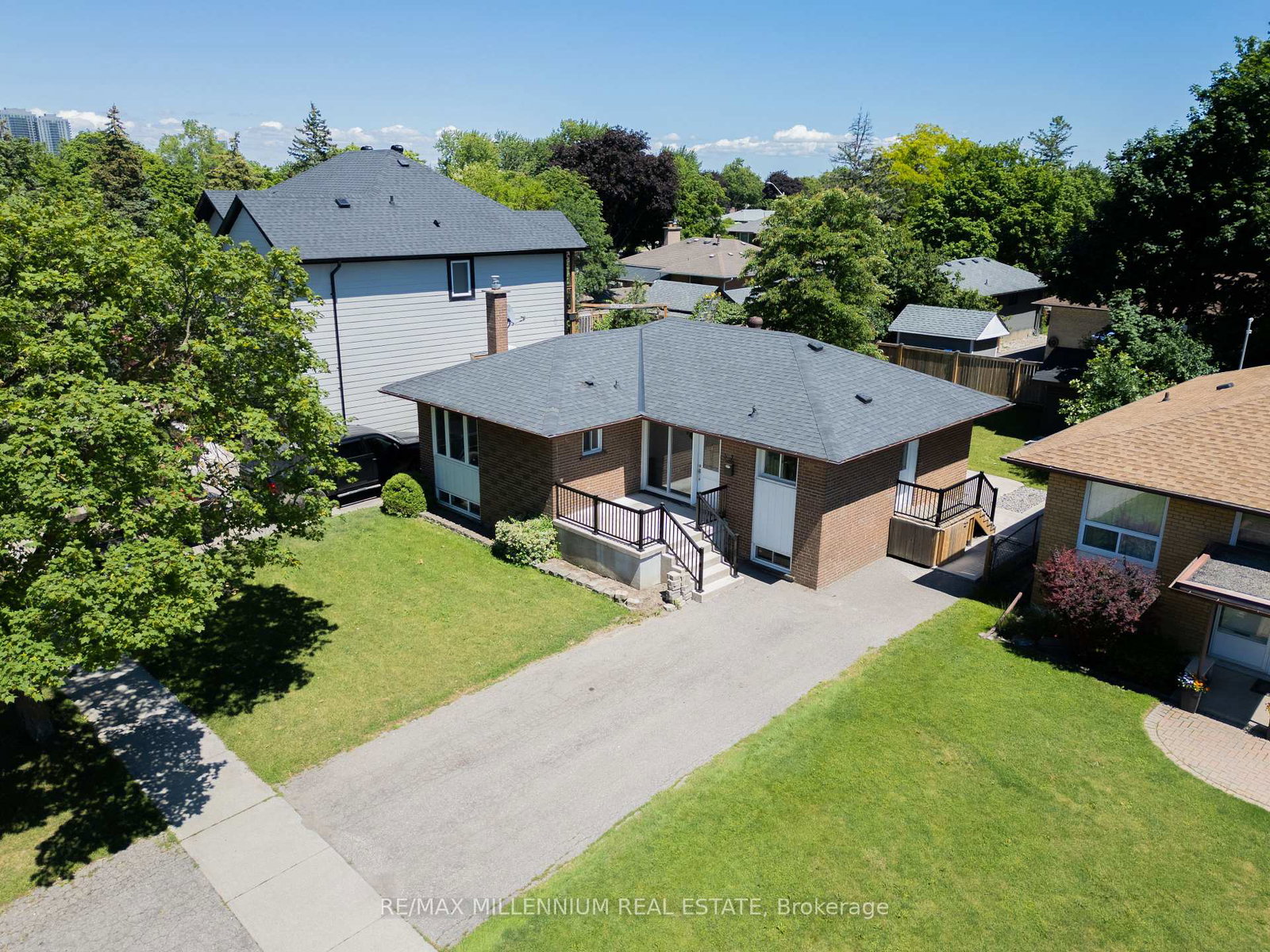 37-campbell-drive-brampton-ontario-w13483720