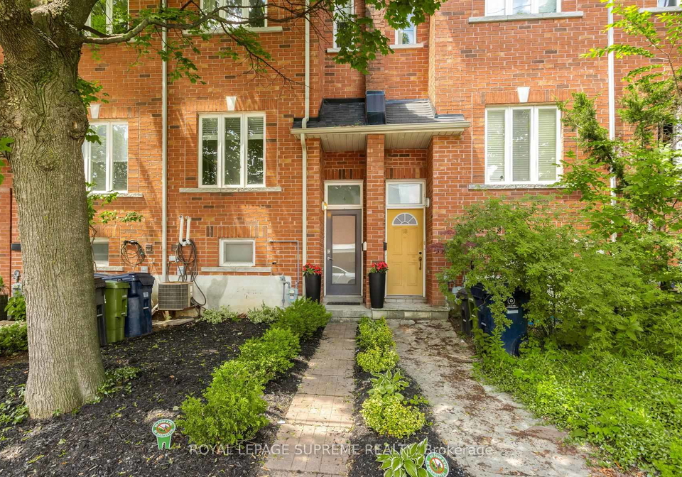 16-lightbourn-avenue-toronto-ontario-w13484004