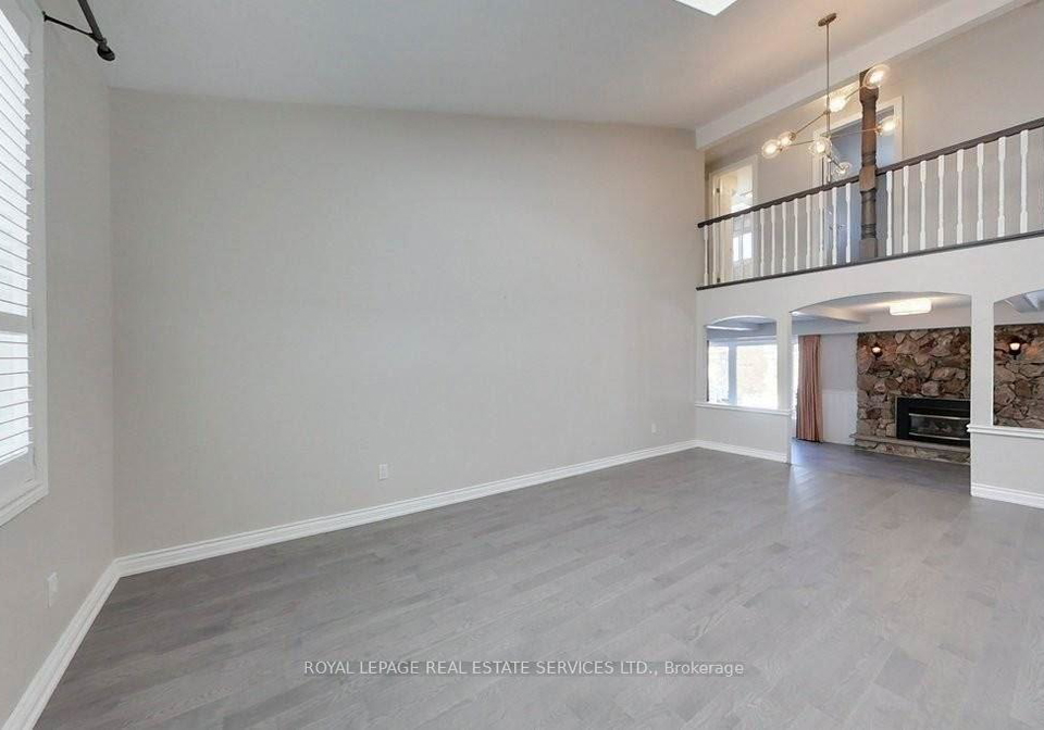 141-castle-crescent-oakville-ontario-w13484172