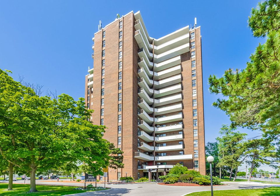3025-queen-frederica-drive-mississauga-ontario-w13484244