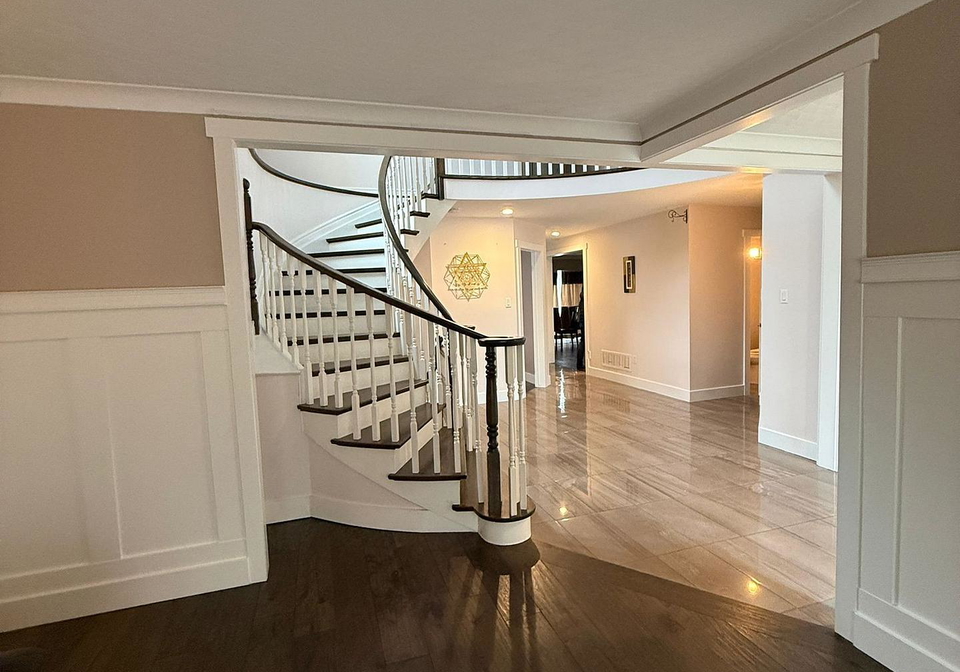 2133-heidi-avenue-burlington-ontario-w13484332