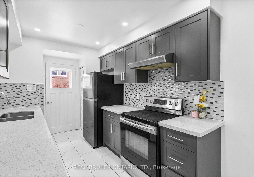 11-cathcart-crescent-brampton-ontario-w13484334