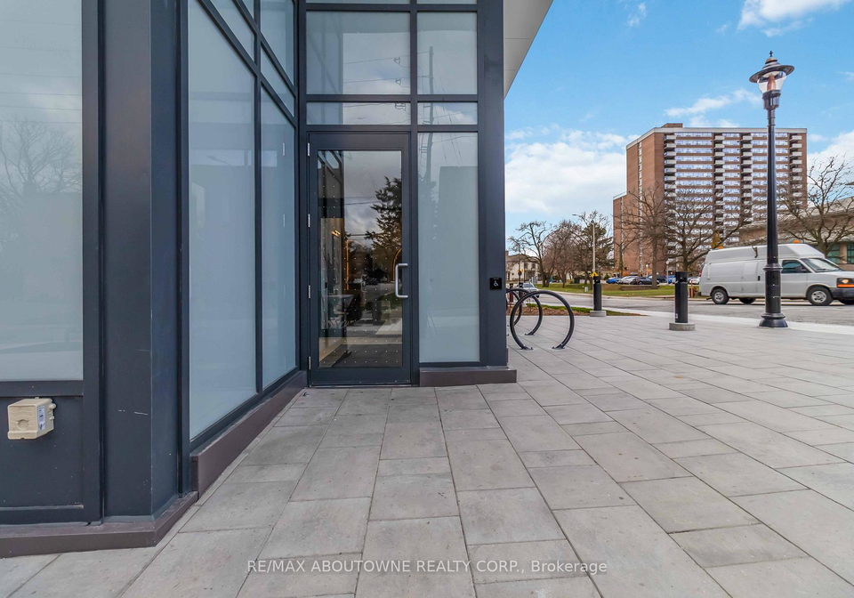 2088-james-street-burlington-ontario-w13484438