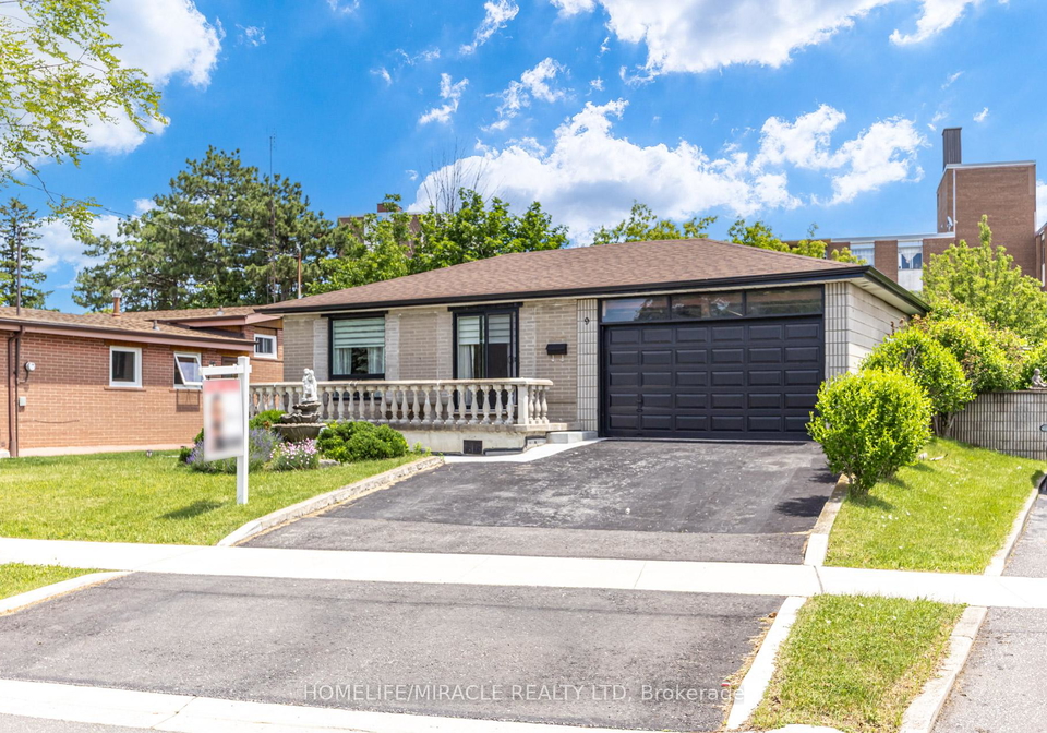 9-wheatsheaf-crescent-york-ontario-w13484460