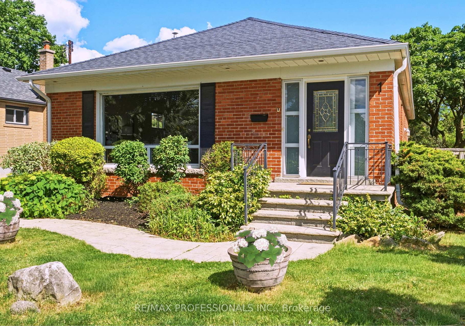 1-sealcove-drive-etobicoke-ontario-w13484490