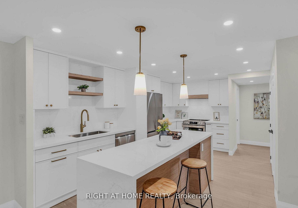 812-burnhamthorpe-road-etobicoke-ontario-w13484588