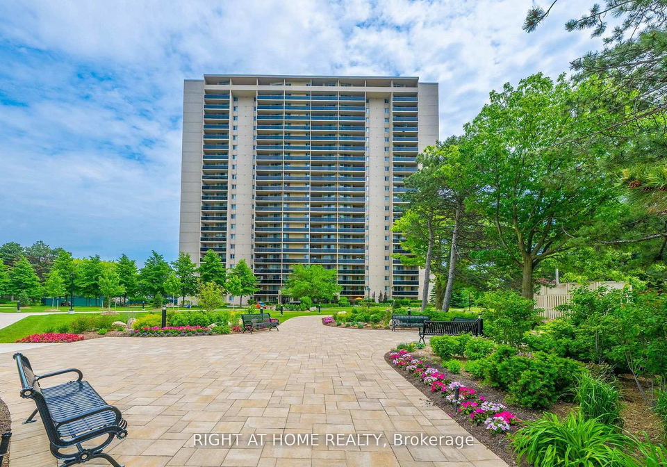 812-burnhamthorpe-road-etobicoke-ontario-w13484588