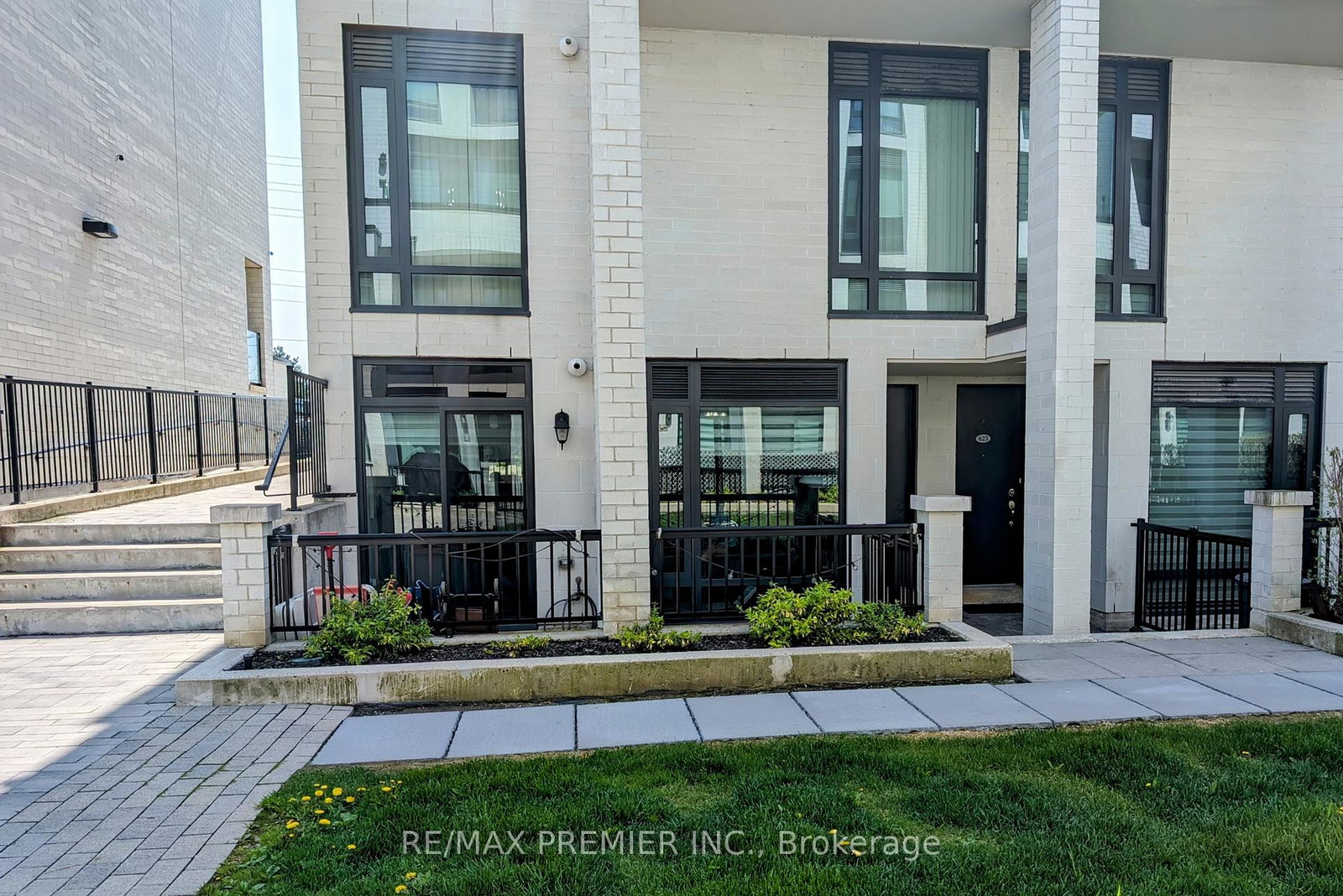 140-widdicombe-hill-boulevard-etobicoke-ontario-w13484590