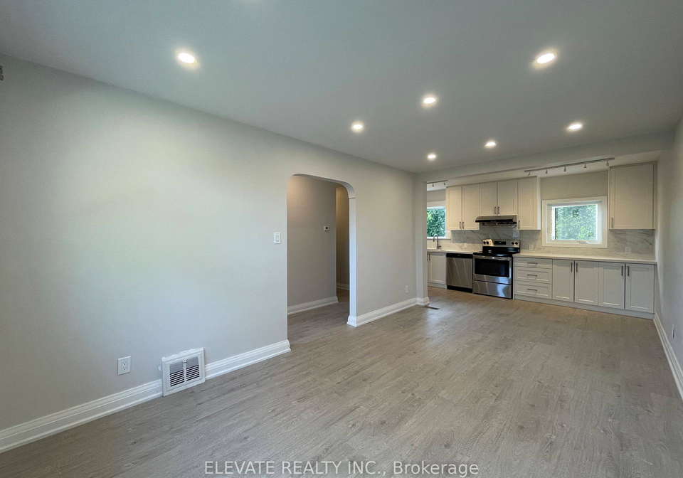 64-nash-drive-york-ontario-w13484612