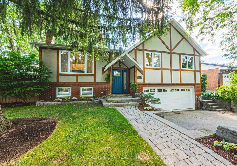 742-francis-road-burlington-ontario-w13484698