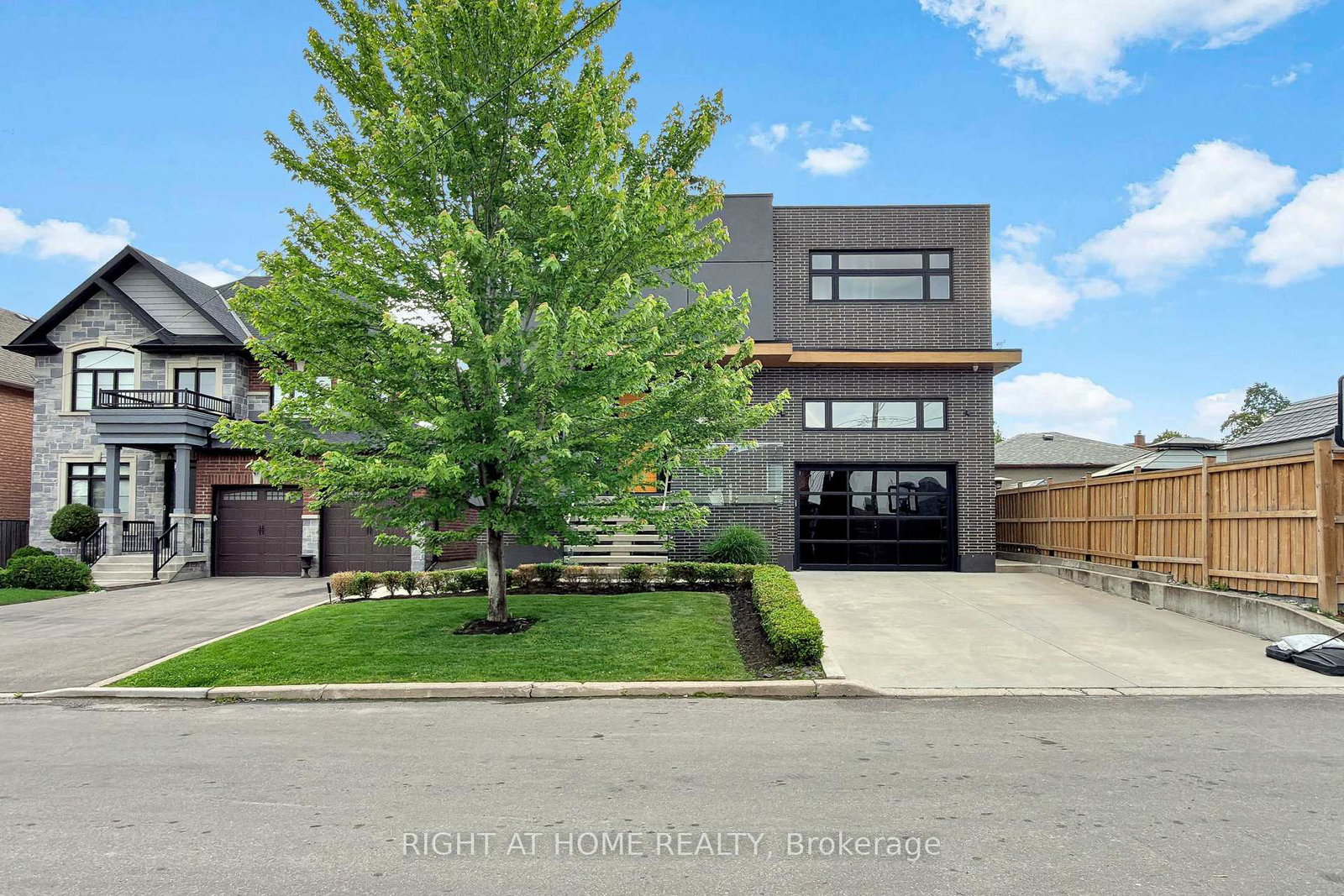 2931-lansdowne-avenue-north-york-ontario-w13484724