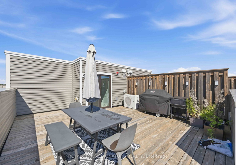 95-eastwood-park-gardens-etobicoke-ontario-w13484858