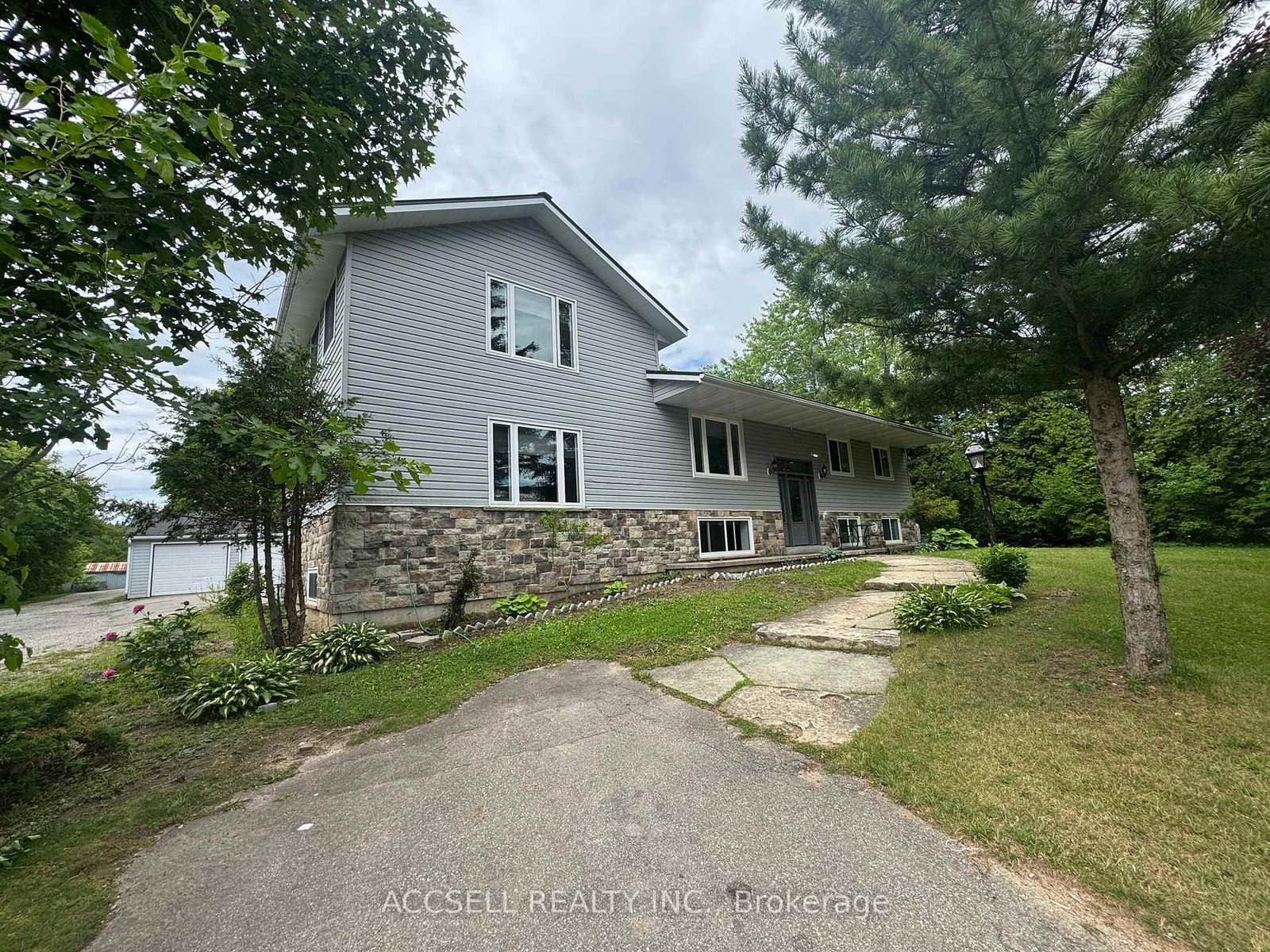 14222-dublin-line-halton-hills-ontario-w13484860