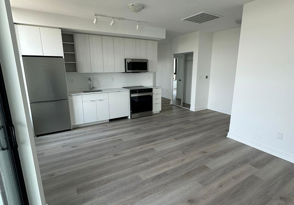 2075-lakeshore-road-burlington-ontario-w13485114