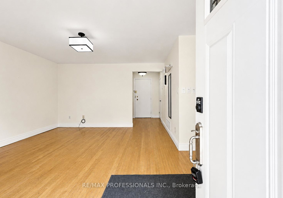160-carsbrooke-road-etobicoke-ontario-w13485194