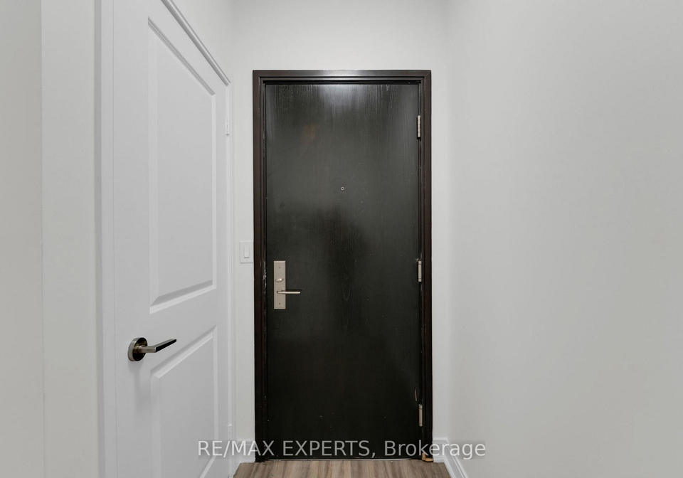 80-absolute-avenue-mississauga-ontario-w13485320