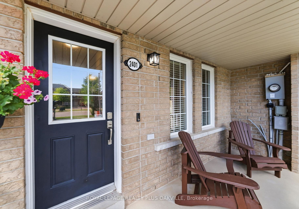 2401-postmaster-drive-oakville-ontario-w13485358