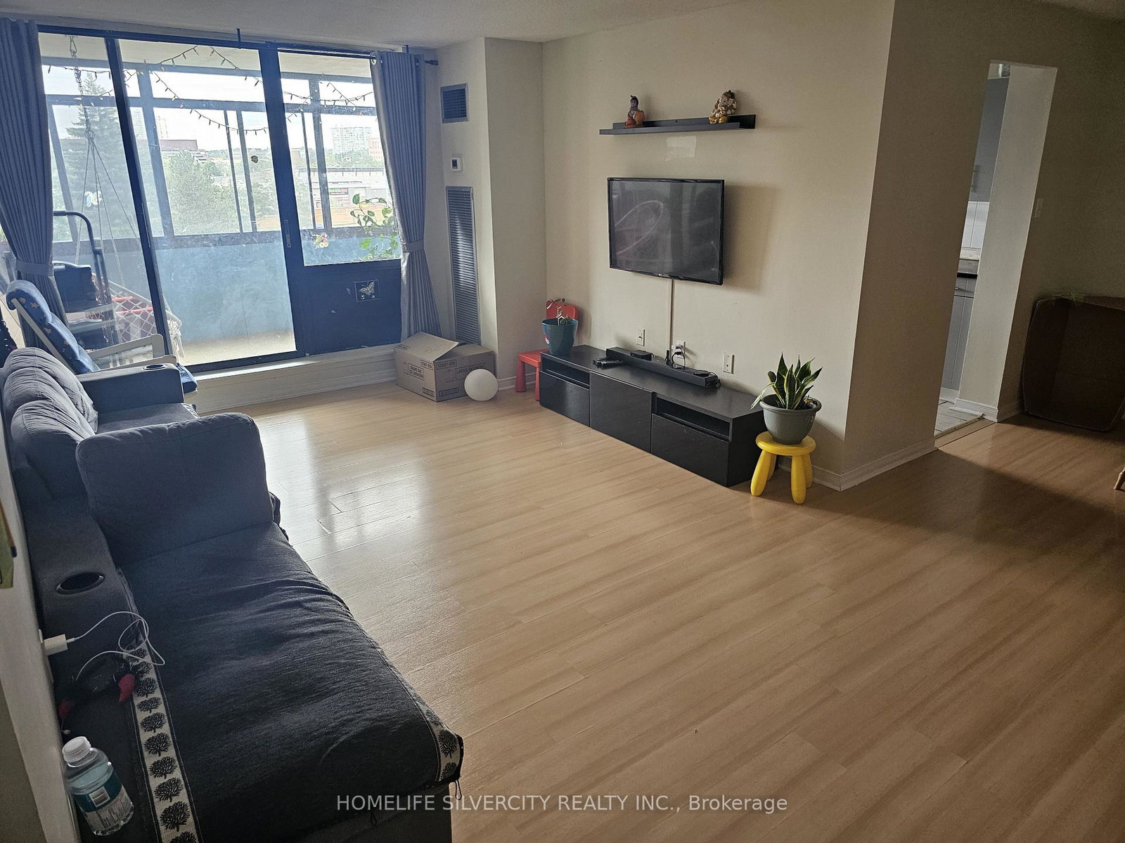 18-knightsbridge-road-brampton-ontario-w13485378