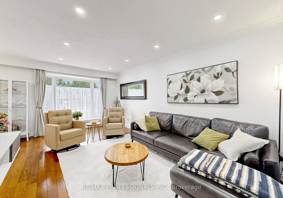 17-barwell-crescent-etobicoke-ontario-w13485454