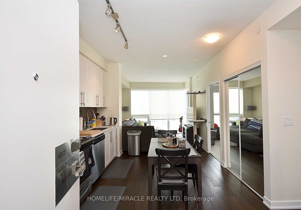 510-curran-place-mississauga-ontario-w13485836